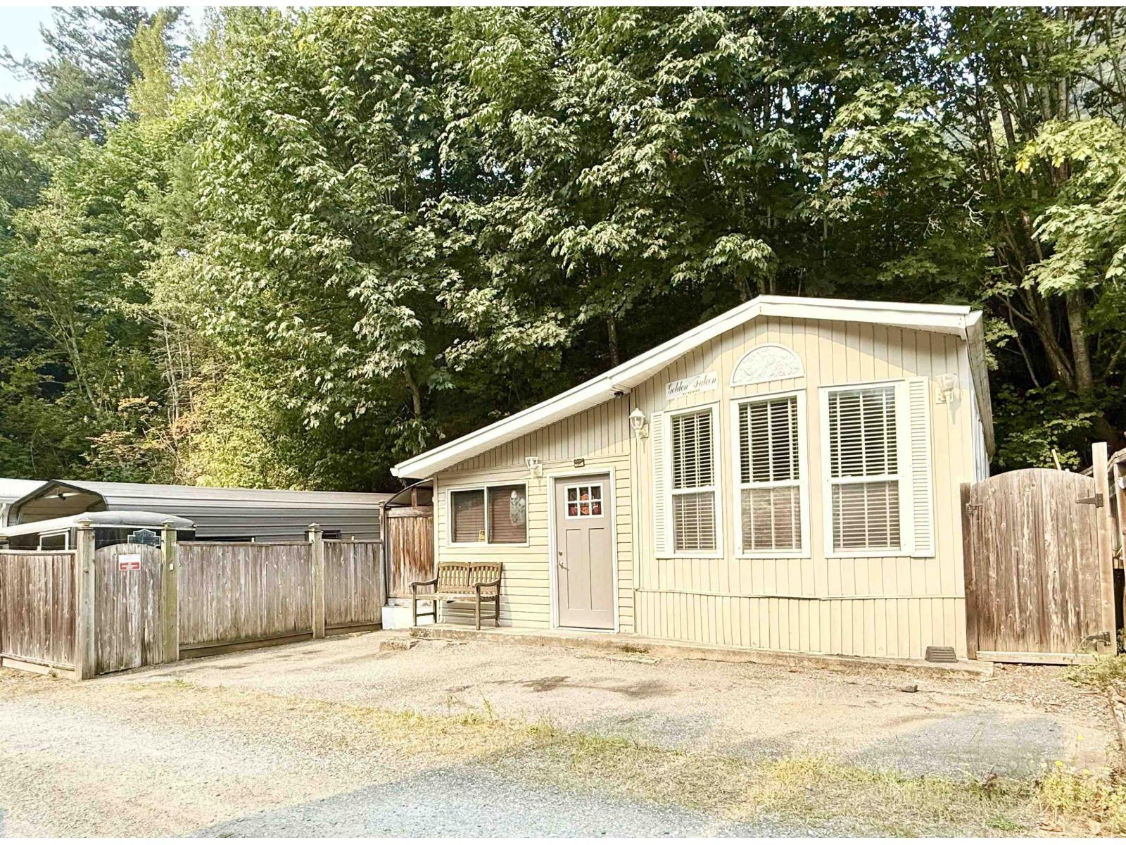 47 & 48 1650 Columbia Valley Road, Lindell Beach