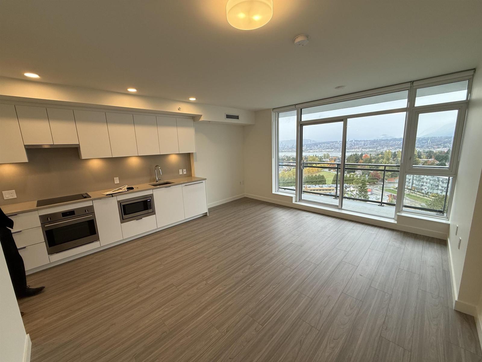 1510 13675 107A Avenue, Surrey