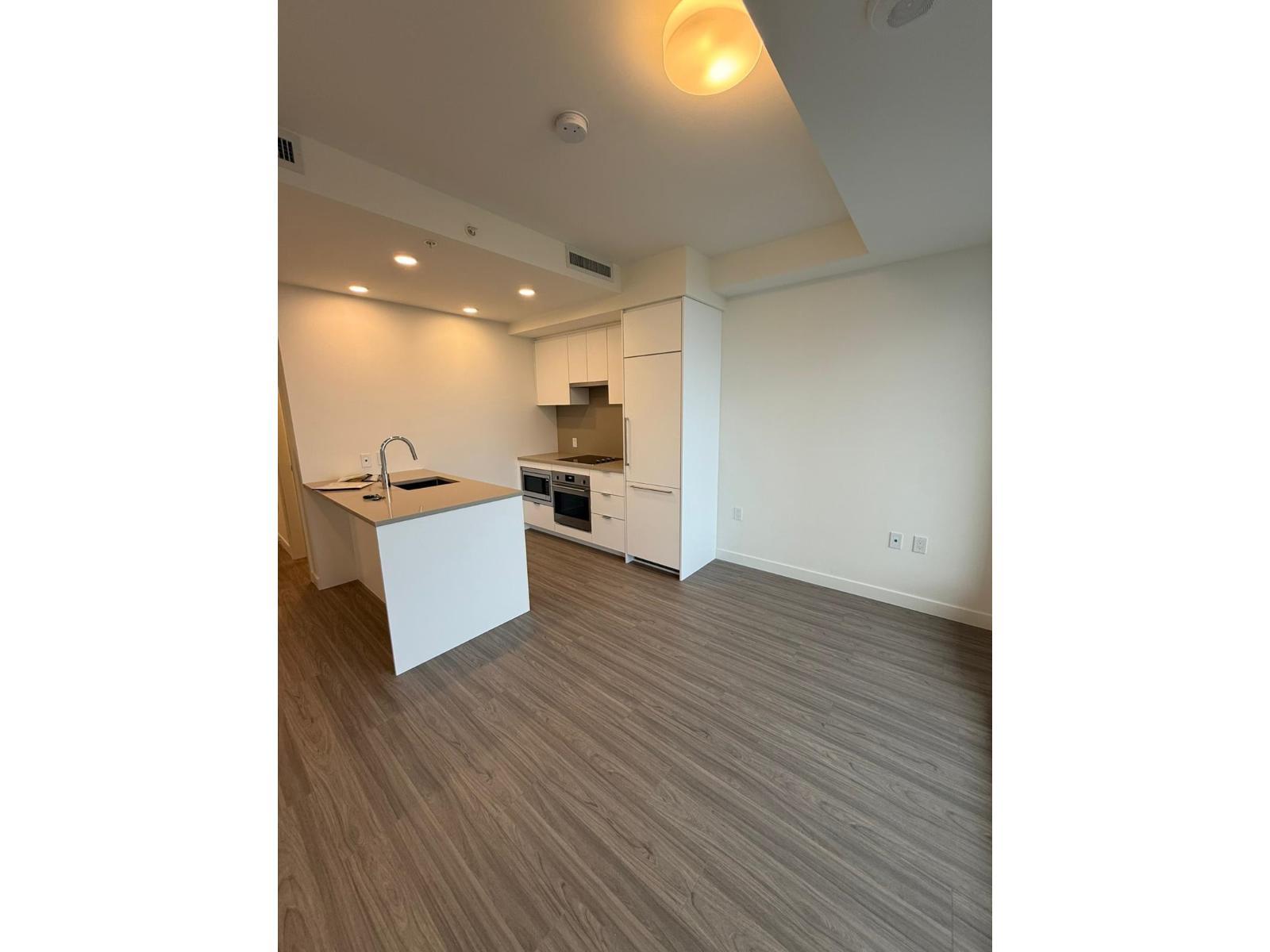 3403 13675 107A Avenue, Surrey