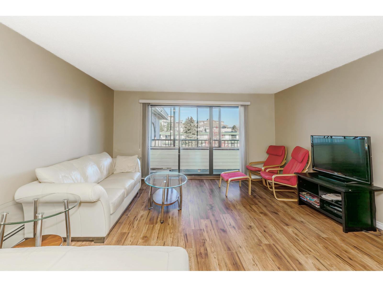 306 20460 54 Avenue, Langley