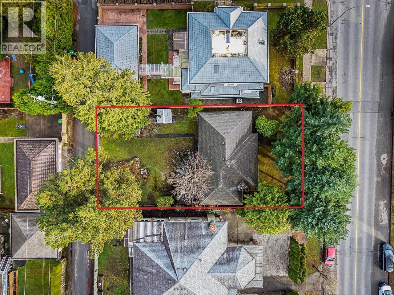 1323 W 49TH Avenue, Vancouver