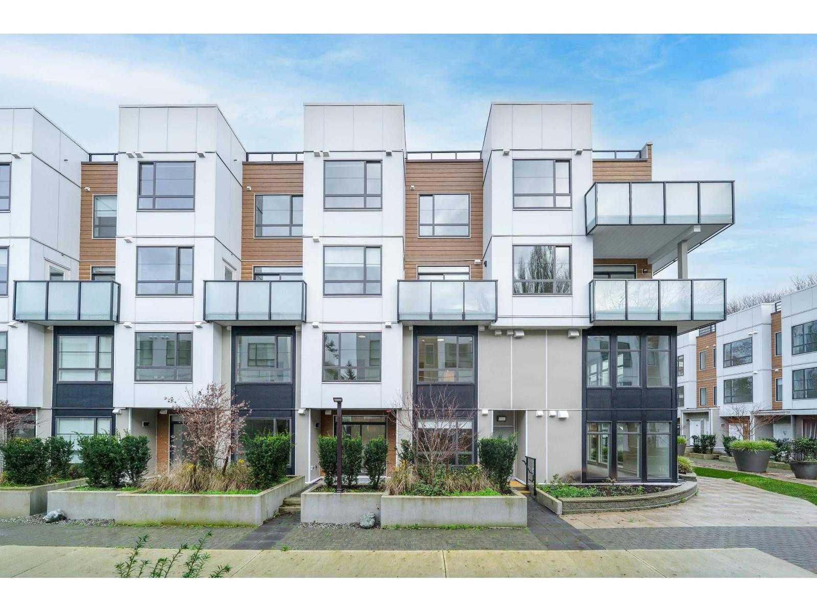 110 6328 King George Boulevard, Surrey