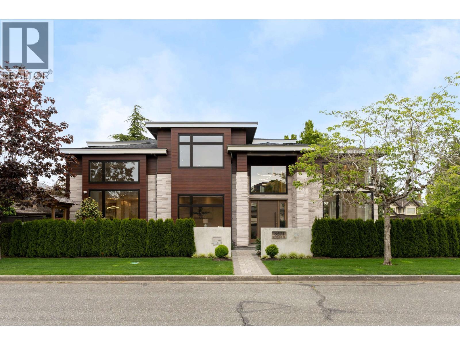 6571 Whiteoak Drive, Richmond