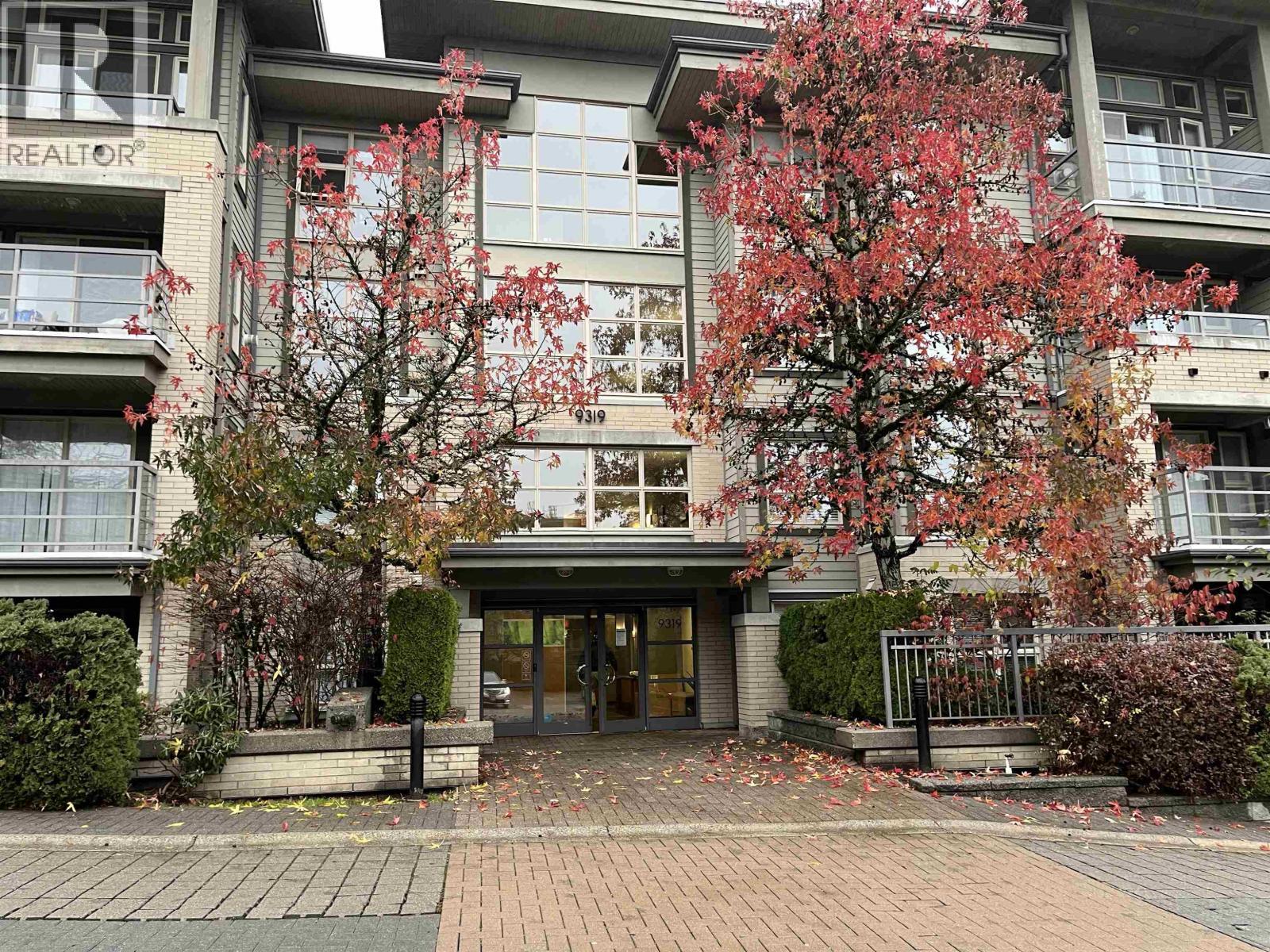 409 9319 University Crescent, Burnaby
