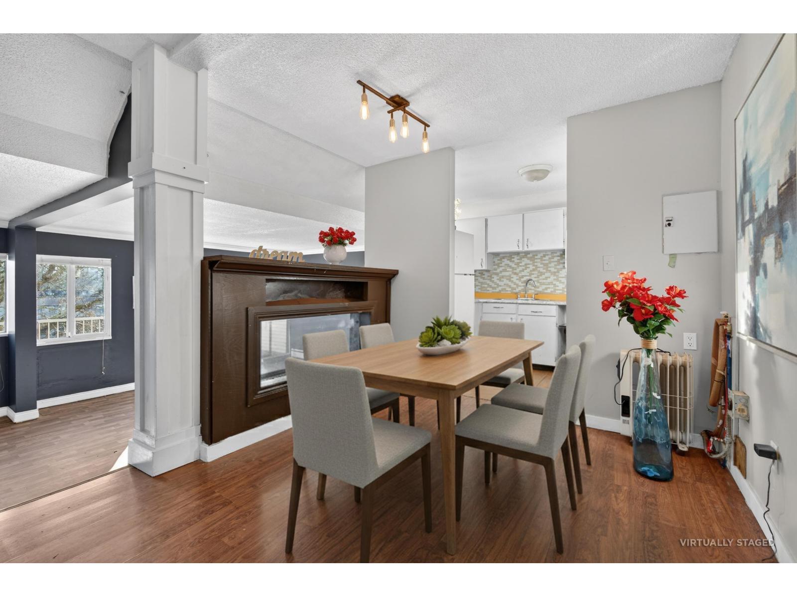 44 17706 60 Avenue, Surrey