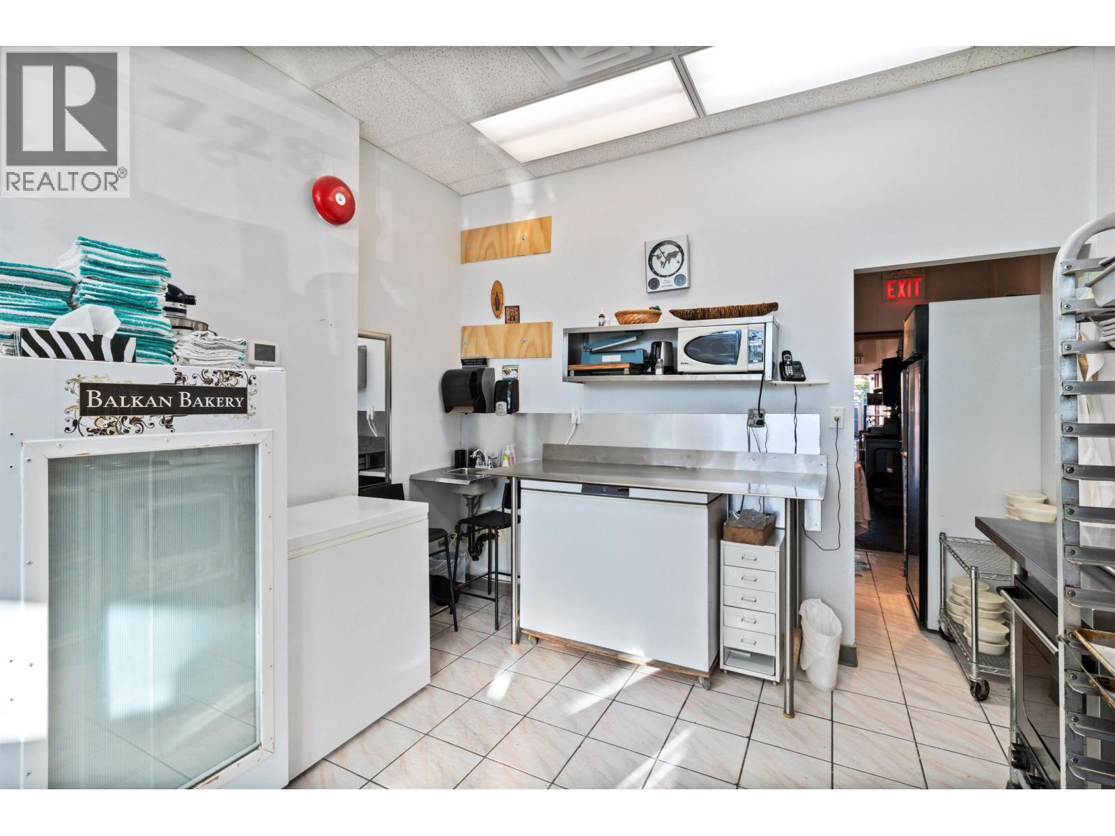 5728 Tyne Street, Vancouver