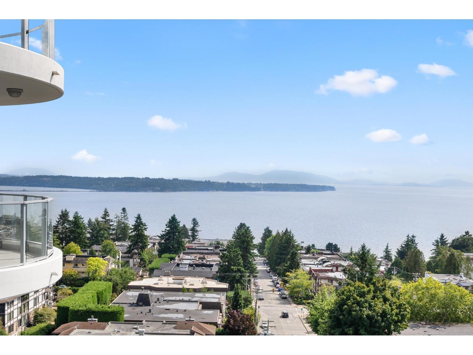 1102 1500 Martin Street, White Rock