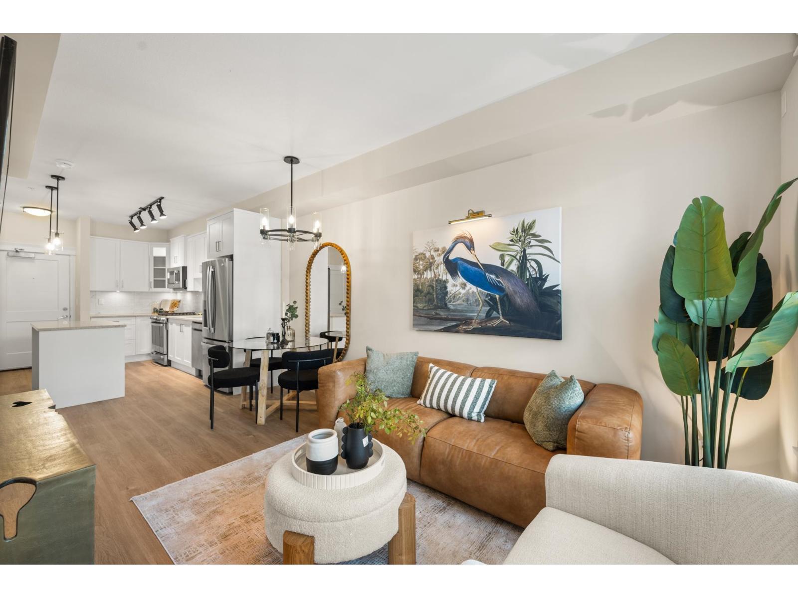 302 11063 Ravine Road, Surrey