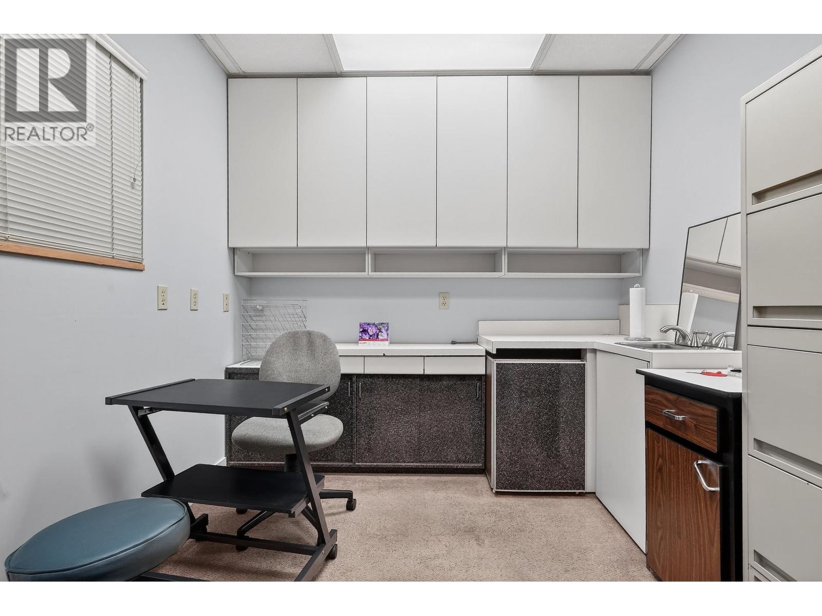 2 3039 Kingsway, Vancouver