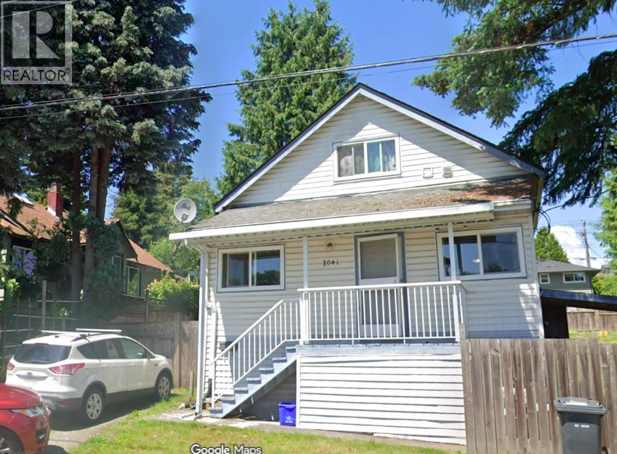 1041 James Avenue, Coquitlam