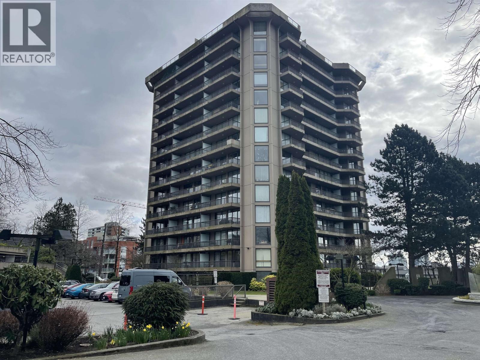 206 3760 Albert Street, Burnaby