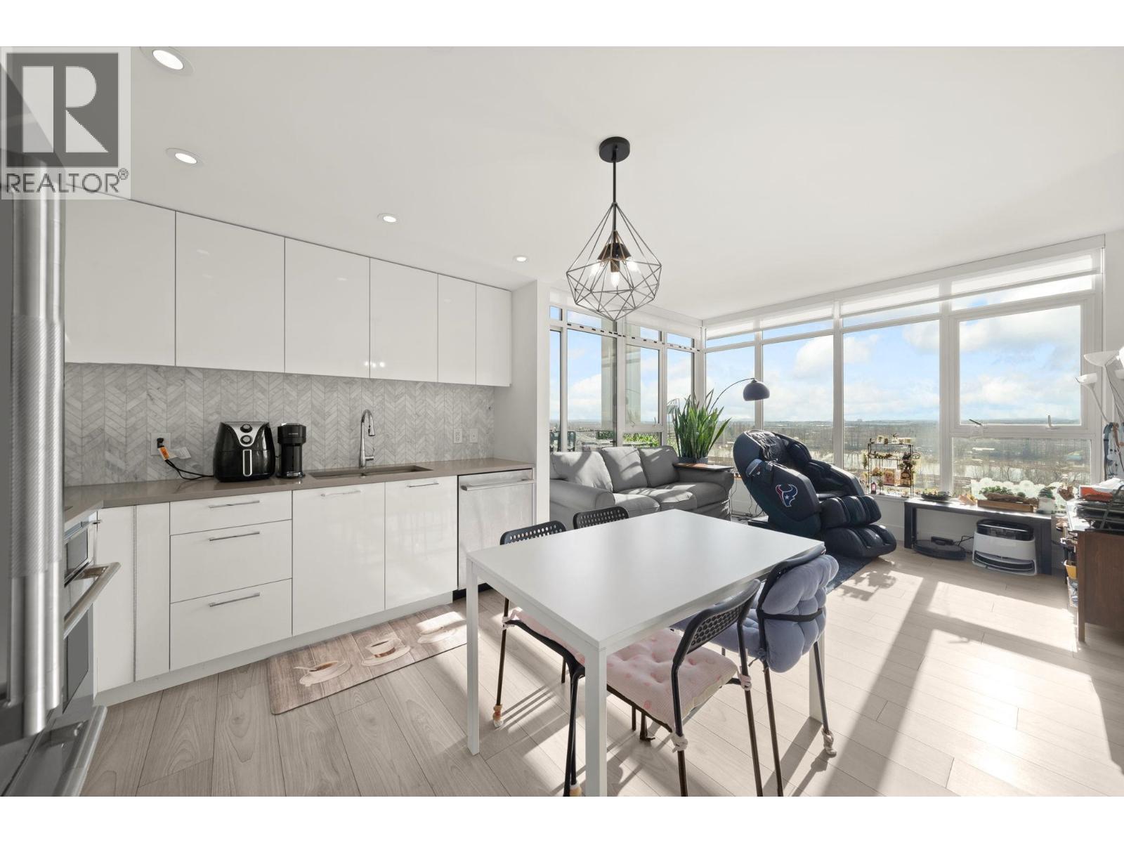 1405 3581 E Kent Avenue North, Vancouver