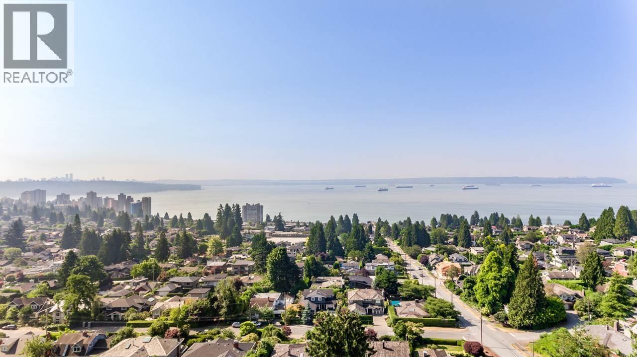 2479 Ottawa Avenue, West Vancouver