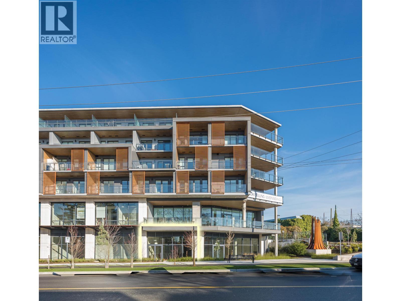 156 422 E 3RD Street, North Vancouver