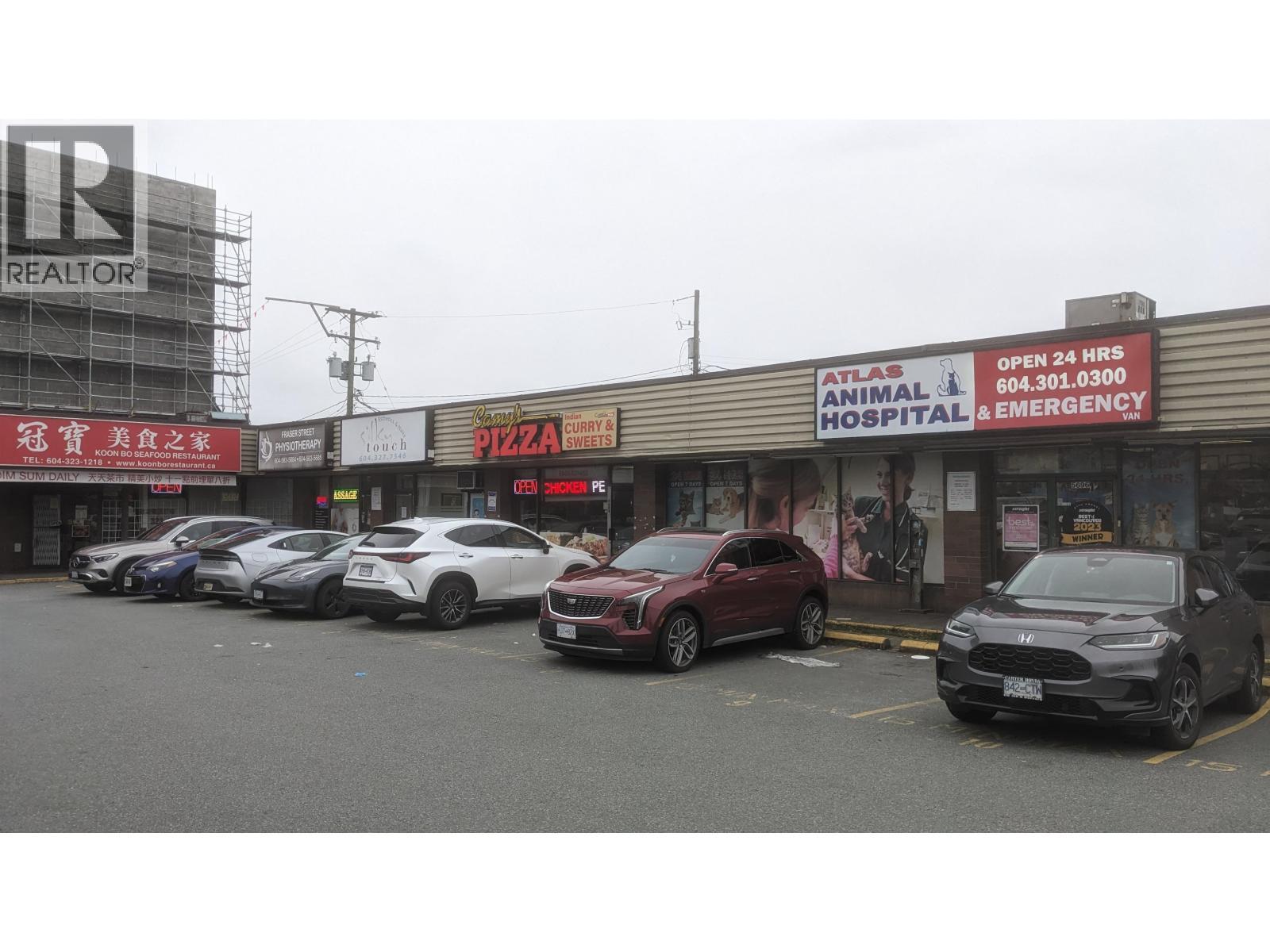 5682 Fraser Street, Vancouver