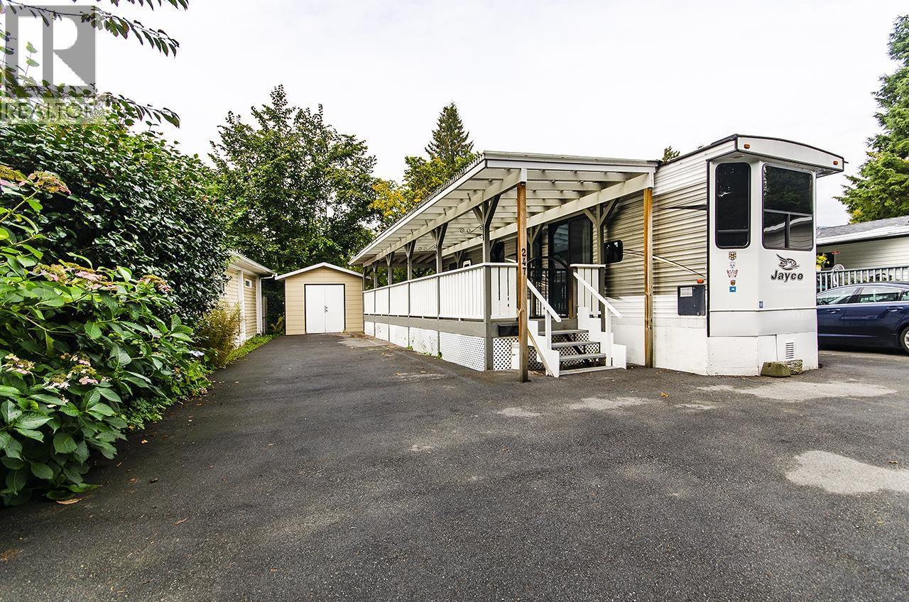 247 Tomahawk Avenue, West Vancouver