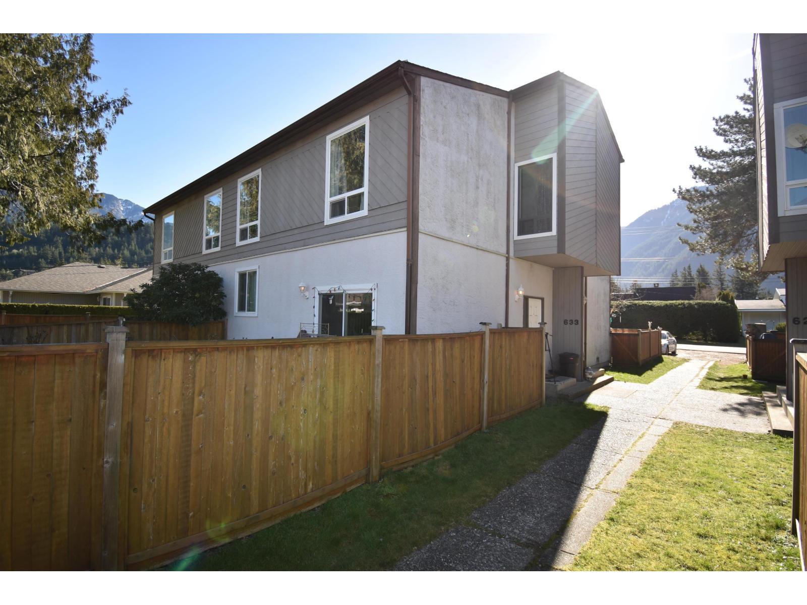 633 Douglas Street, Hope