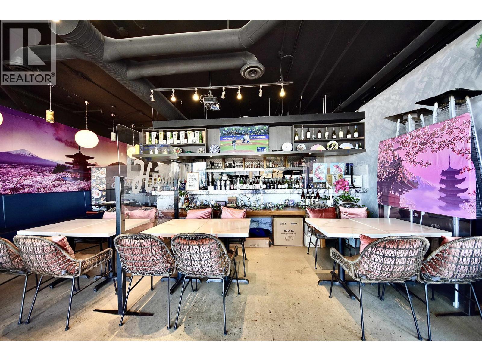 3 1010 Beach Avenue, Vancouver