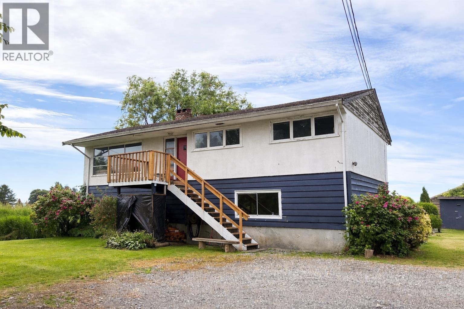 8640 Ladner Trunk Road, Delta