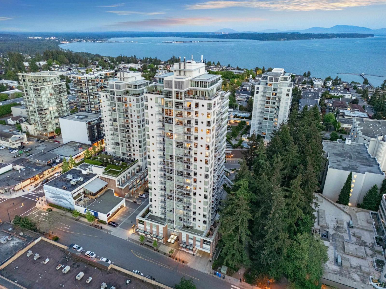 1904 15152 Russell Avenue, White Rock