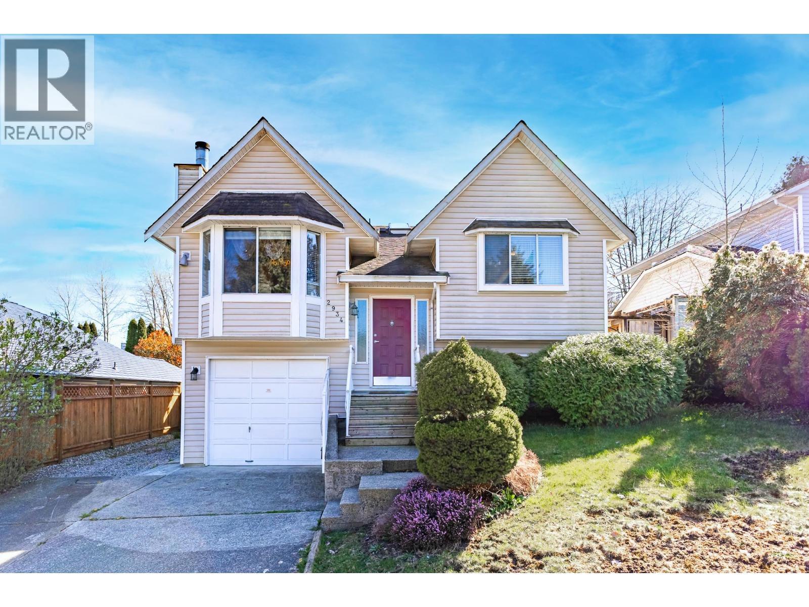 2934 Heckbert Place, Coquitlam