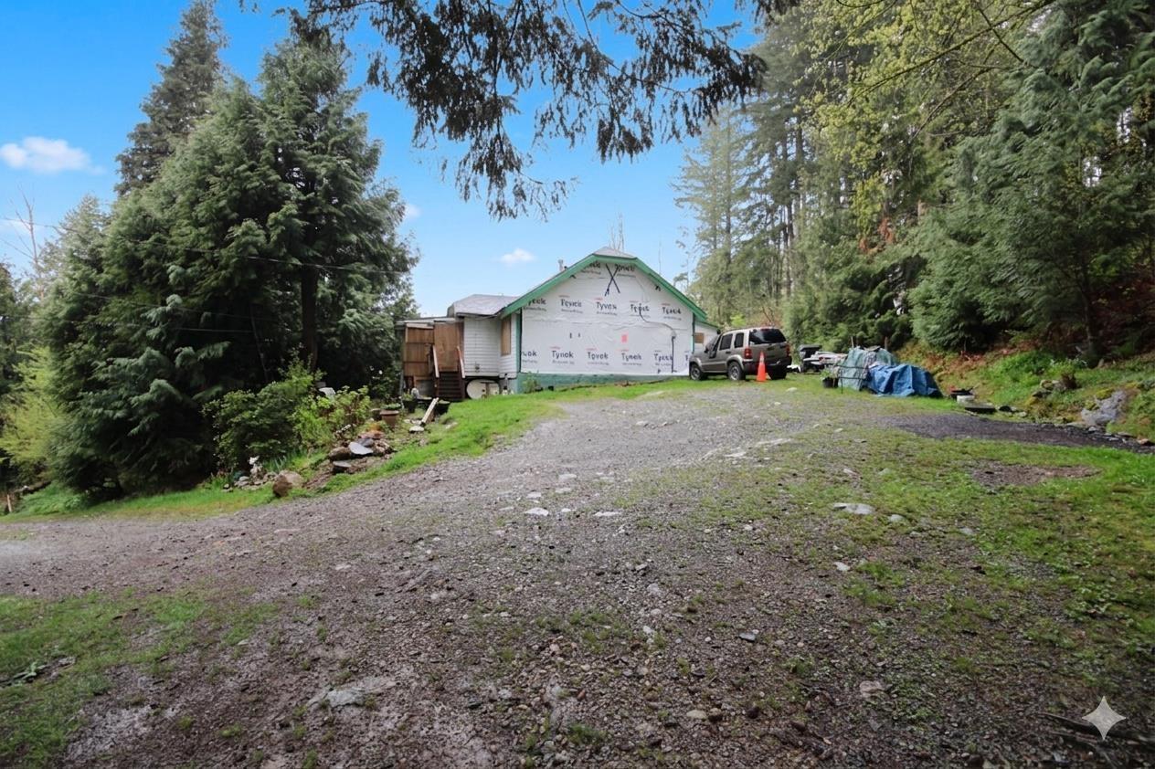 2391 Lougheed Highway, Agassiz