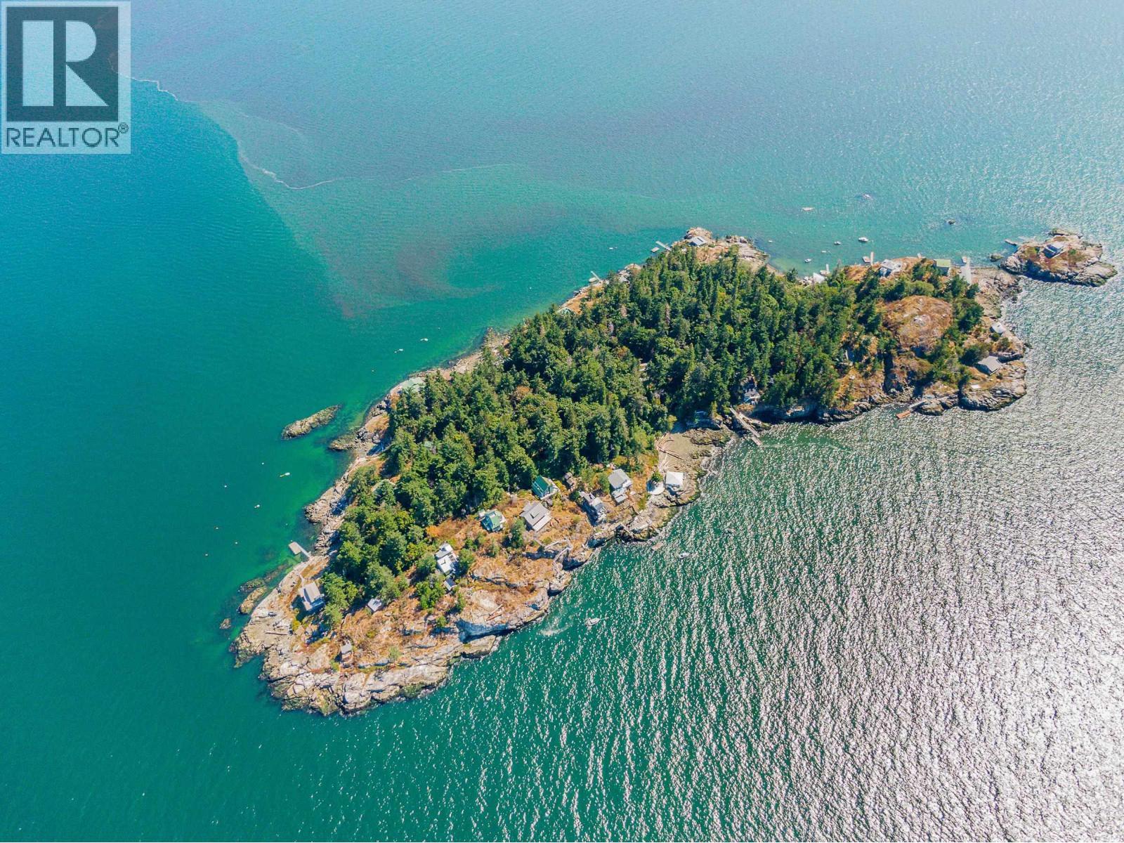 16 Passage Island, West Vancouver