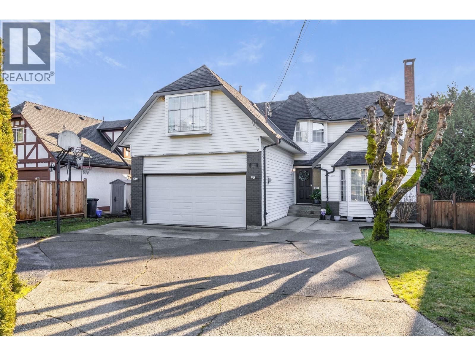 2210 Dawes Hill Road, Coquitlam