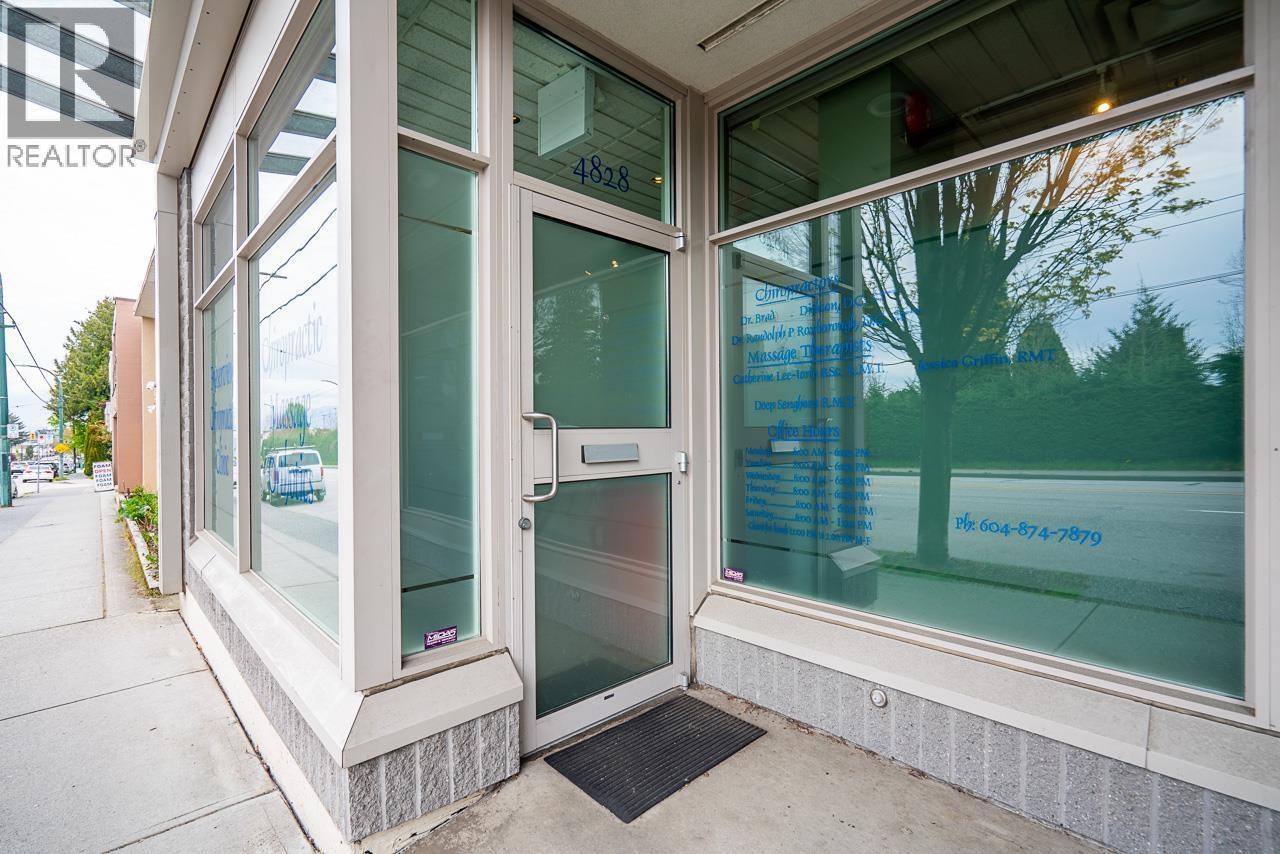4828 Fraser Street, Vancouver