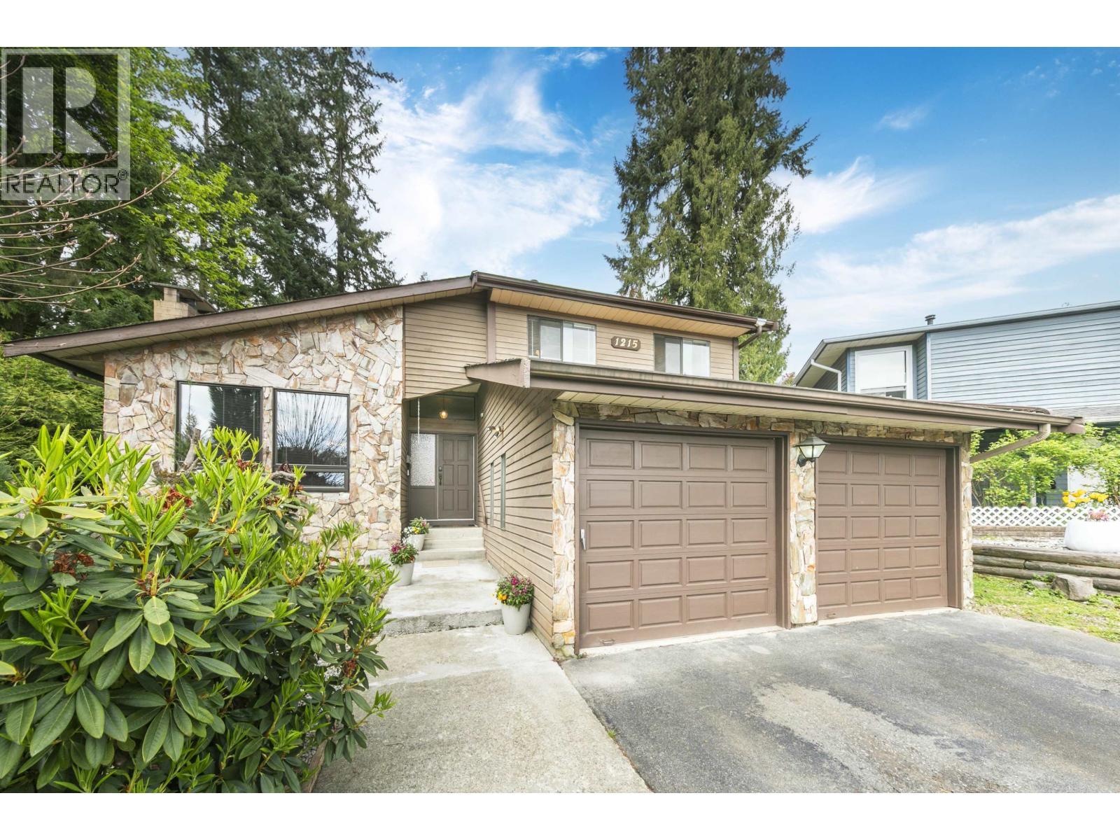 1215 Cypress Place, Port Moody