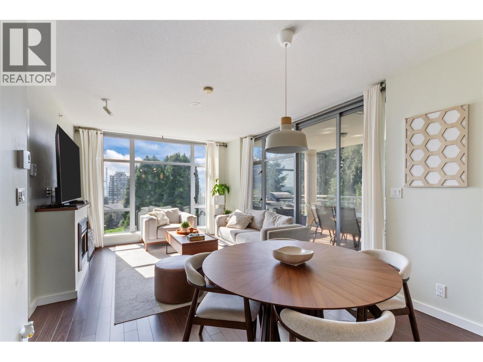 806 280 Ross Drive, New Westminster