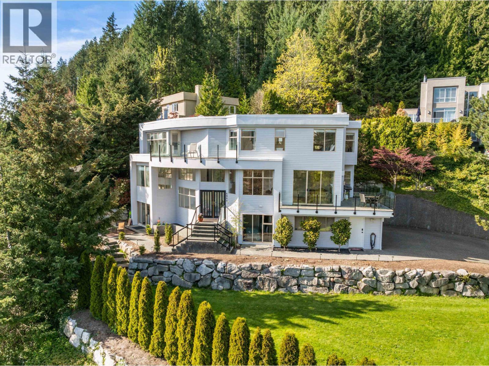 4809 Northwood Place, West Vancouver