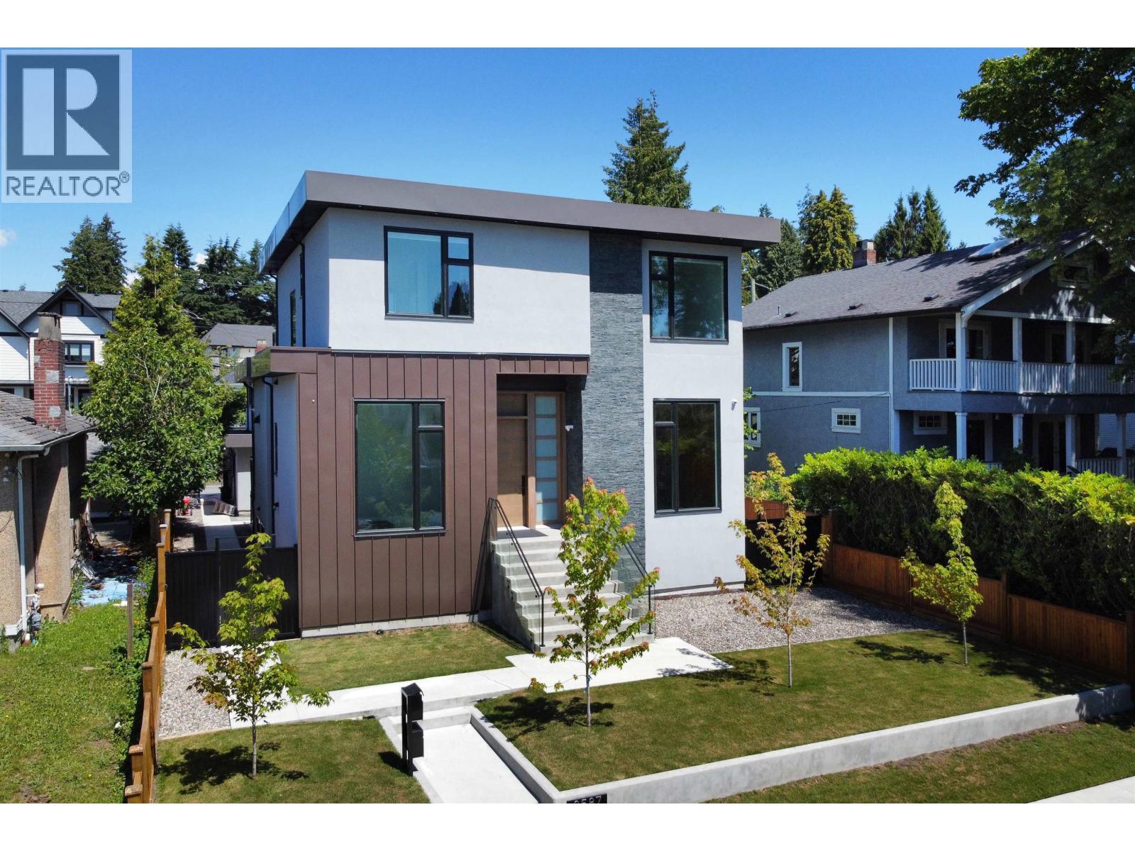 3587 Mayfair Avenue, Vancouver