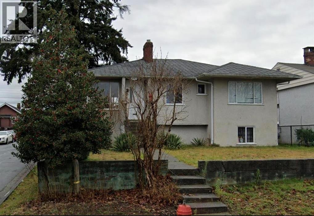 3507 Monmouth Avenue, Vancouver