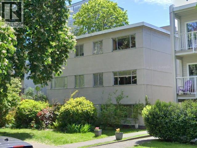 2160 W 39TH Avenue, Vancouver