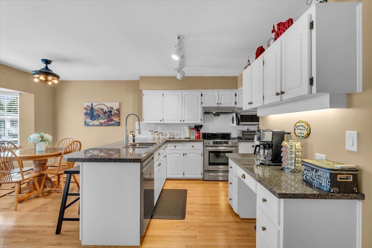 25 10045 154 Street, Surrey