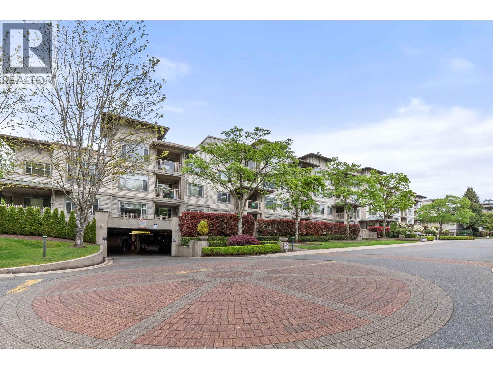 216 8220 Jones Road, Richmond