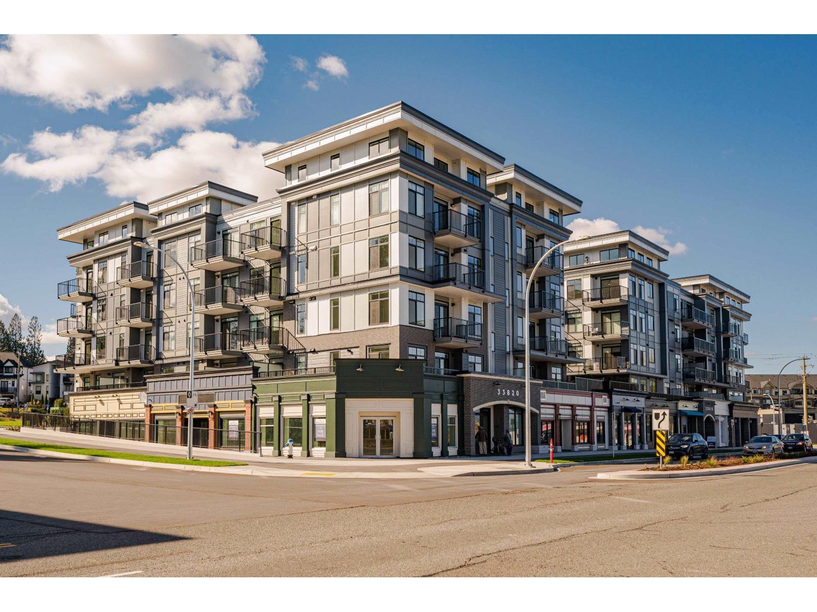 306 33820 South Fraser Way, Abbotsford