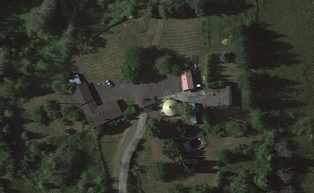 1615 Robinson Road, Columbia Valley