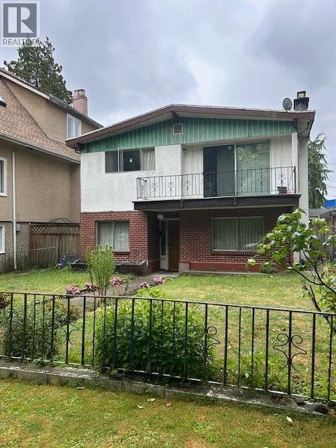 1320 E 11TH Avenue, Vancouver