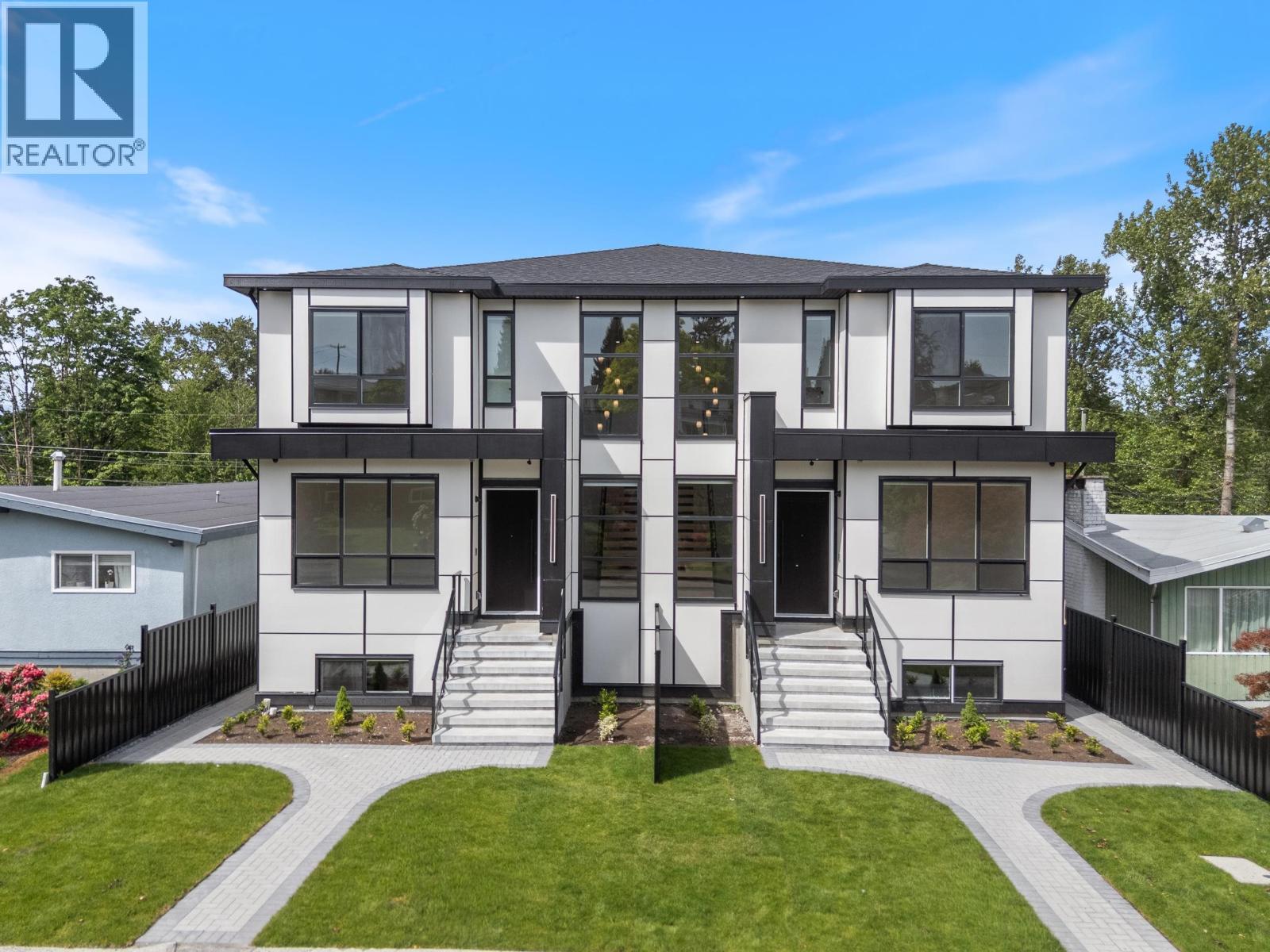 2 6037 Service Street, Burnaby