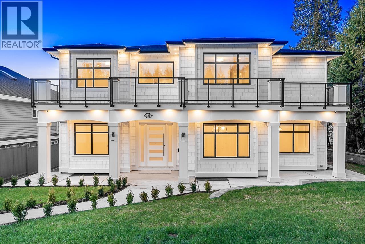 897 Cottonwood Avenue, Coquitlam