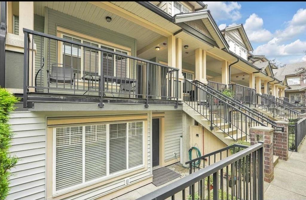125 13958 108 Avenue, Surrey