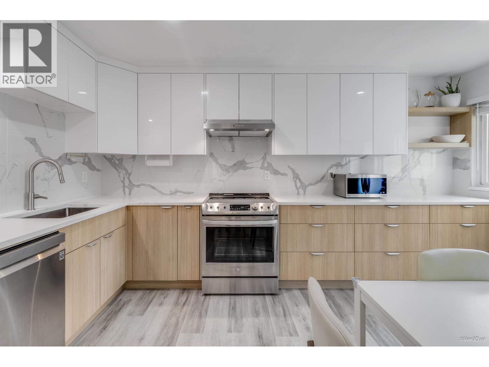 27 6100 Tiffany Boulevard, Richmond