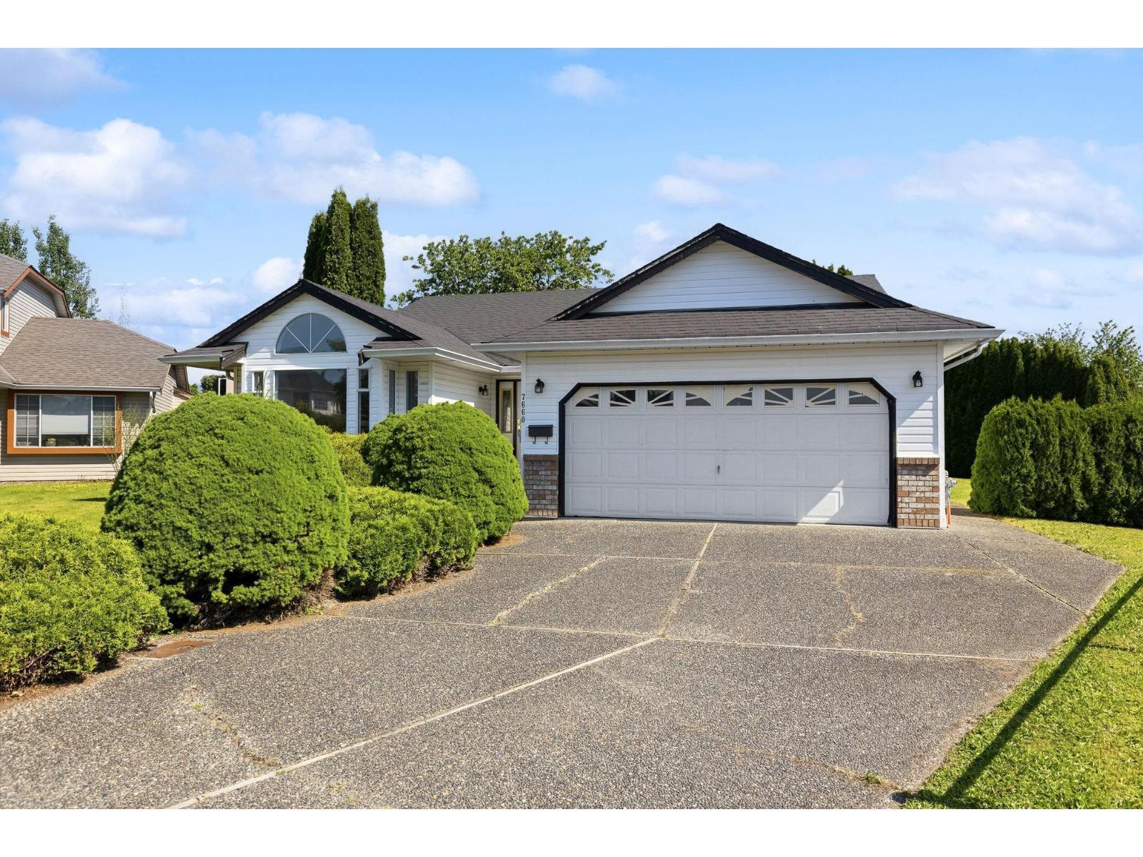 7660 Sapphire Drive, Chilliwack