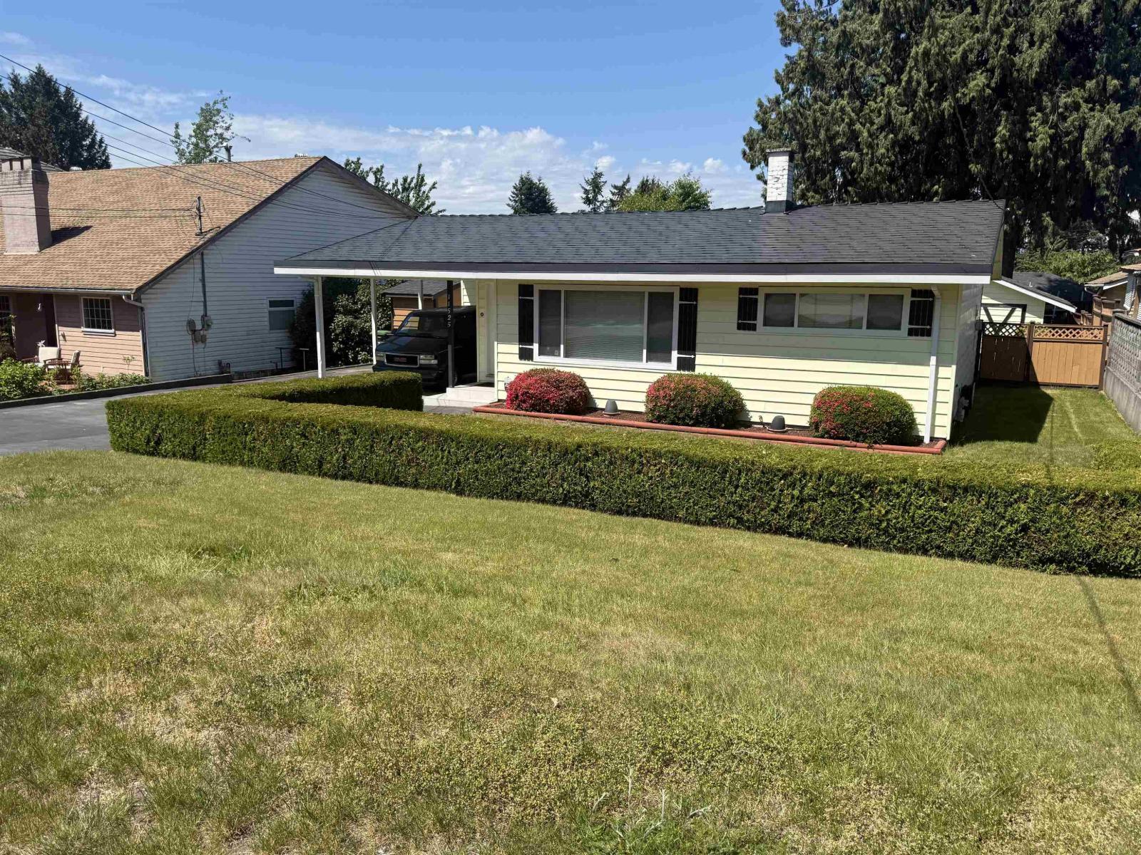 11525 96A Avenue, Surrey