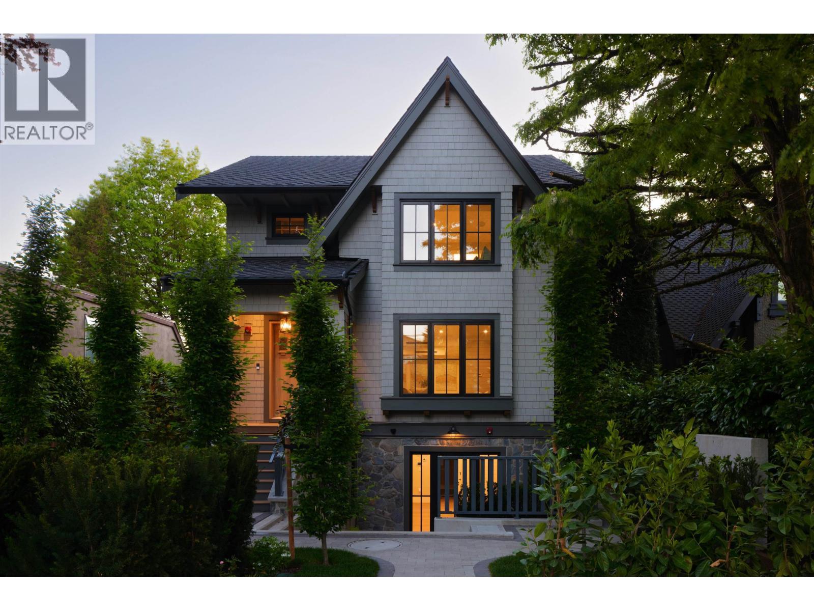 5591 Mackenzie Street, Vancouver