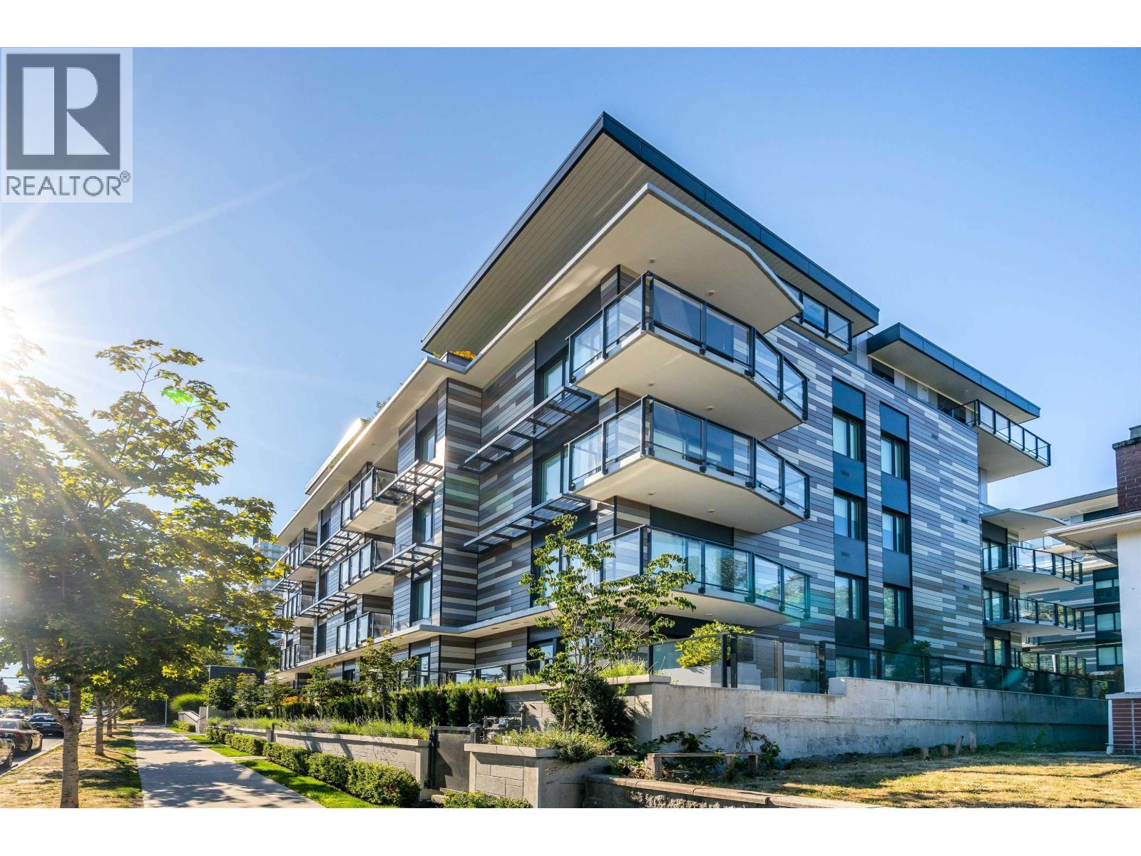 105 477 W 59TH Avenue, Vancouver