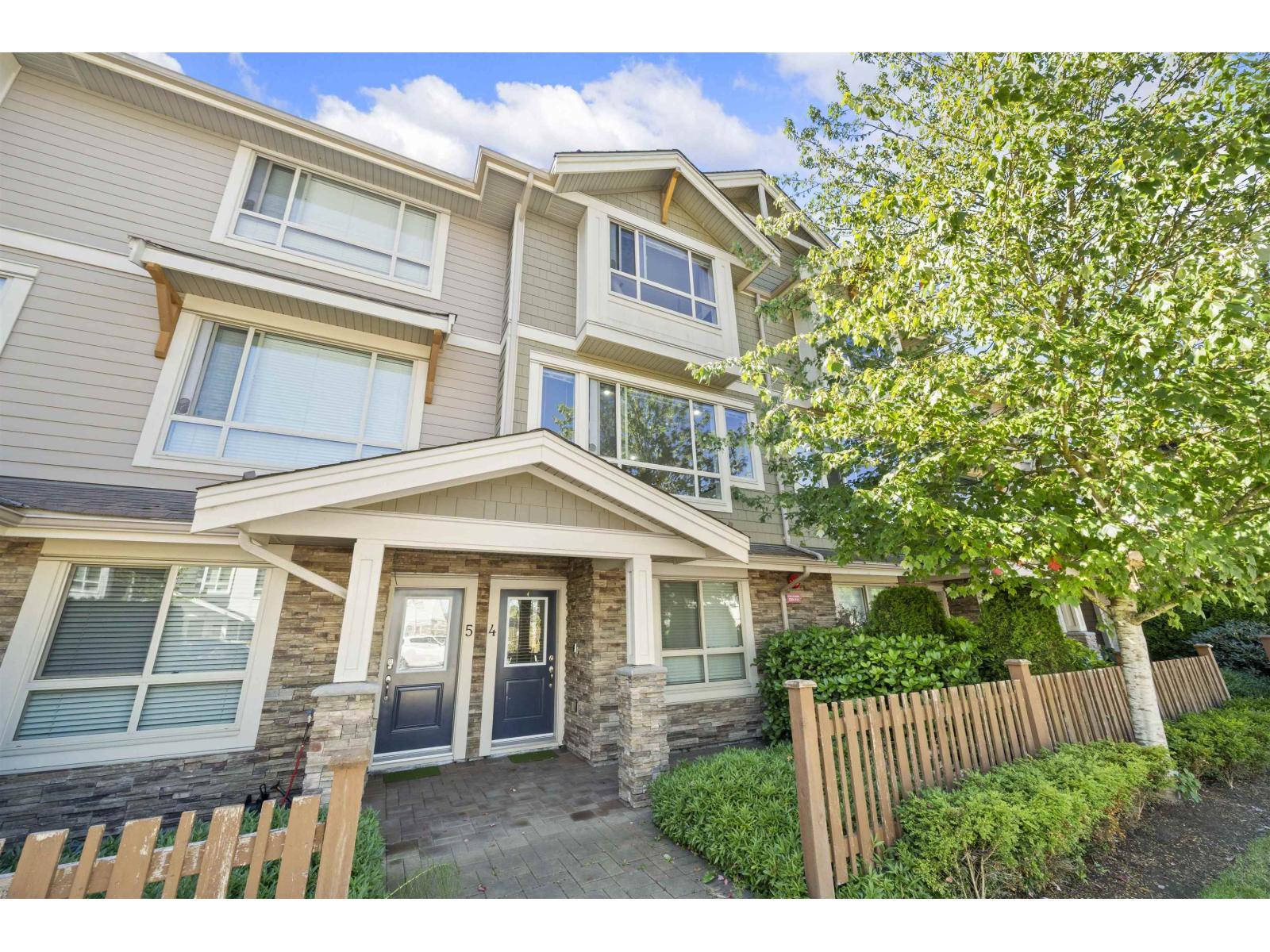 4 19752 55A Avenue, Langley