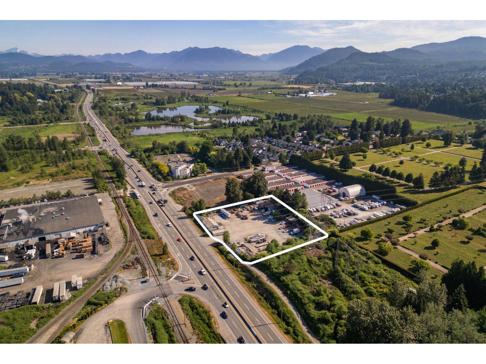 3320 Abbotsford Mission Highway, Abbotsford